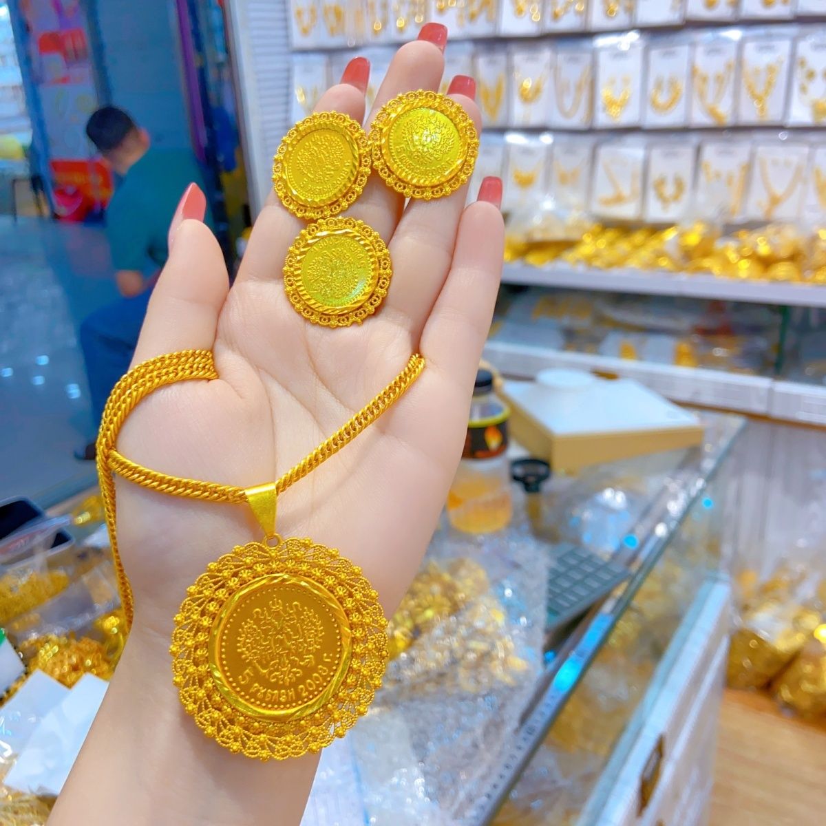 Neue 24 Karat vergoldete Dubai – Women Accessories Dubai Bewertung und Preis